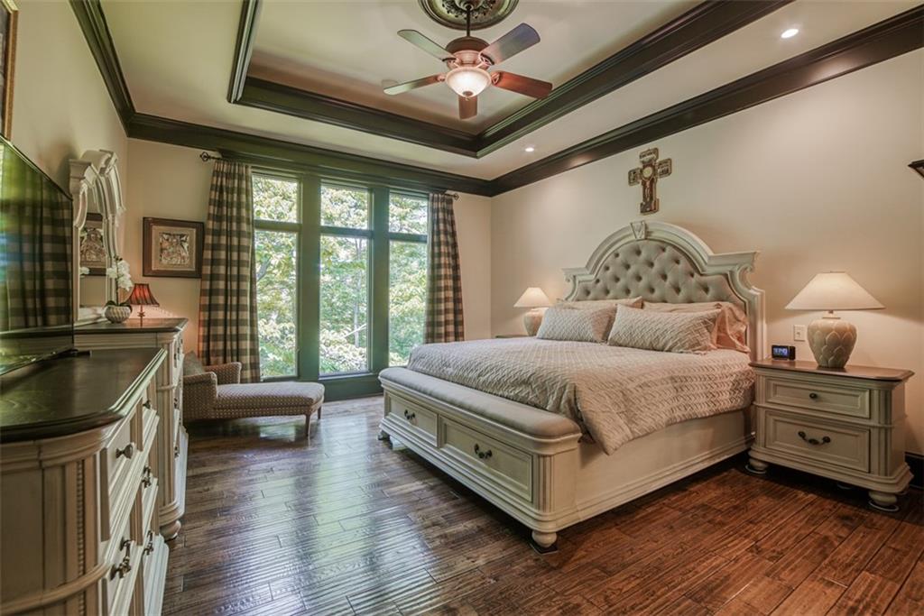 4406 N Mulberry Drive