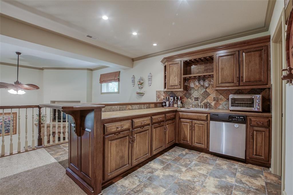 4406 N Mulberry Drive