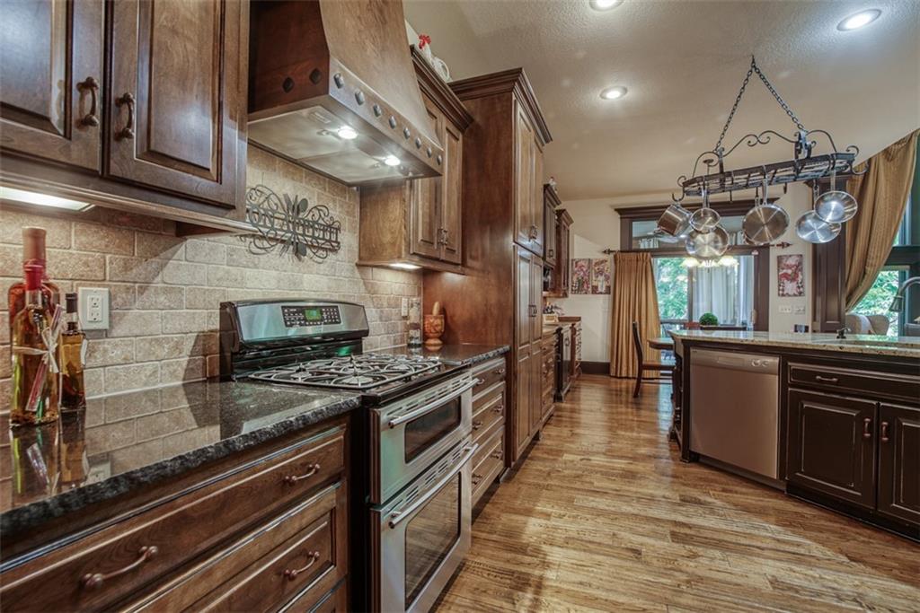 4406 N Mulberry Drive