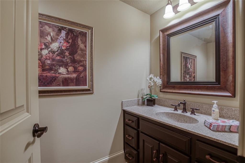 4406 N Mulberry Drive