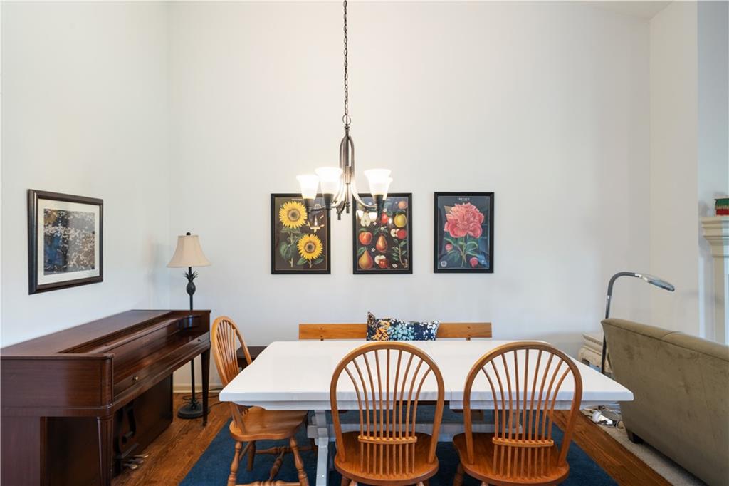 9702 N Smalley Avenue