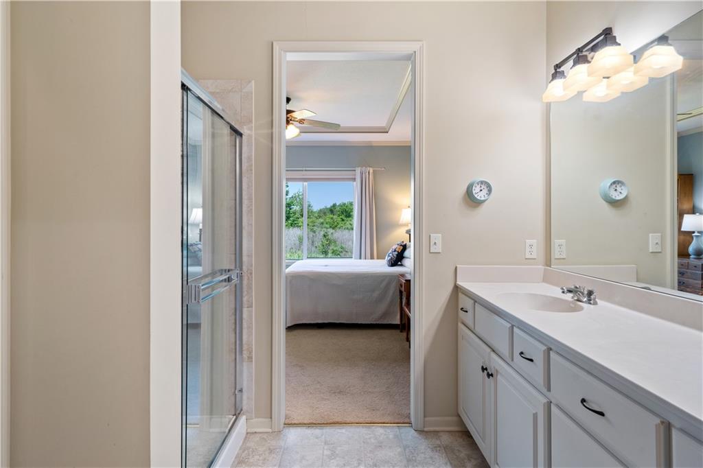 9702 N Smalley Avenue