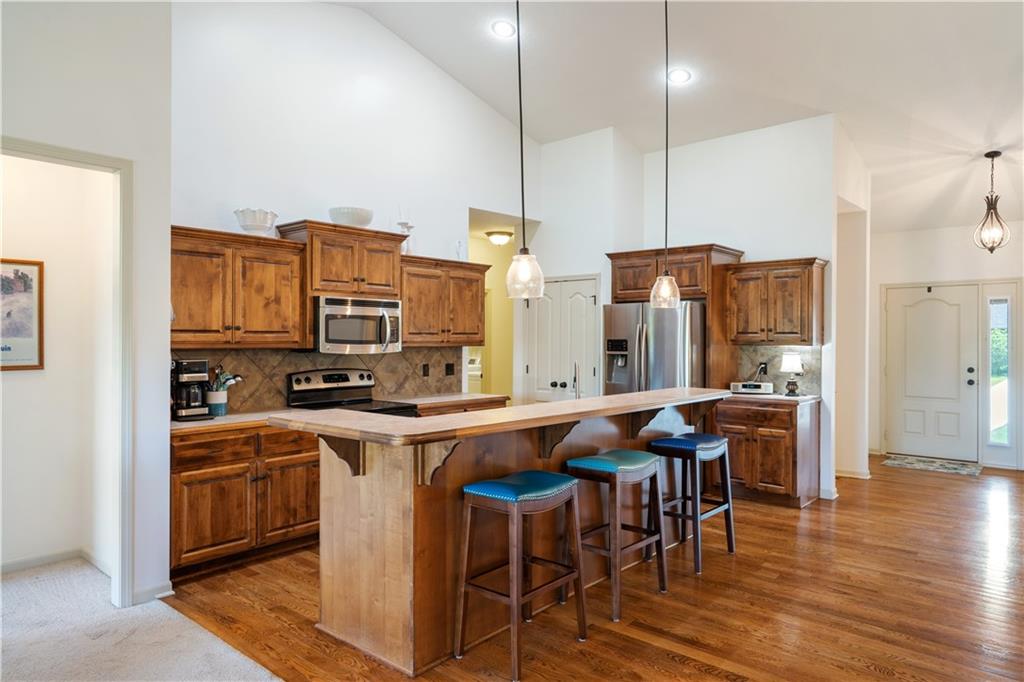 9702 N Smalley Avenue