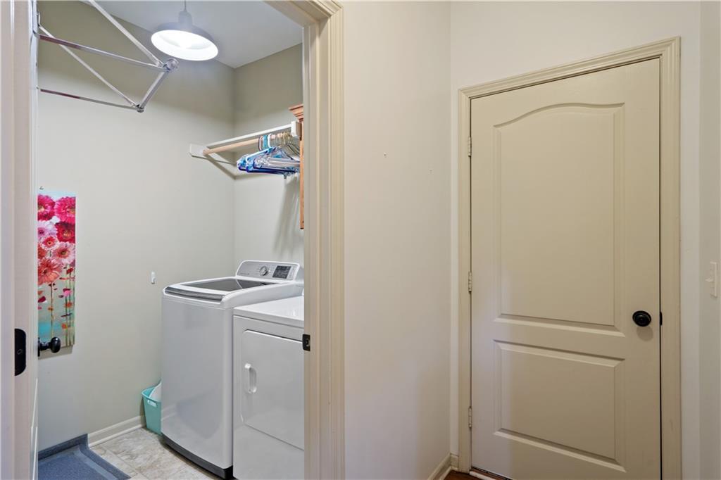 9702 N Smalley Avenue