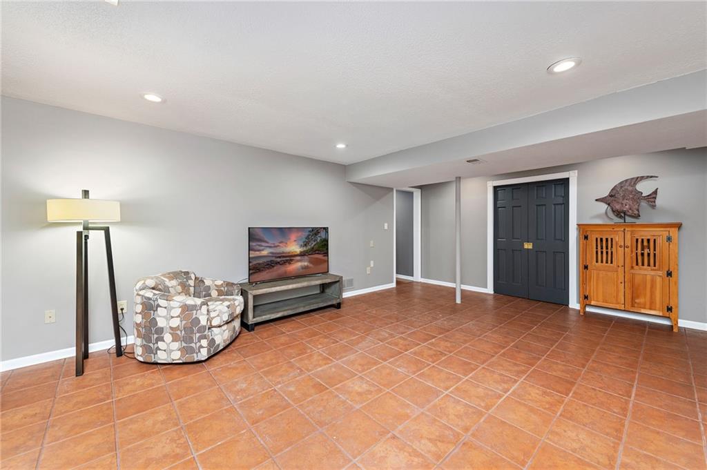 7106 Whispering Woods Drive