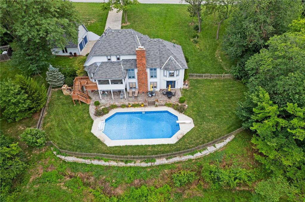 7106 Whispering Woods Drive