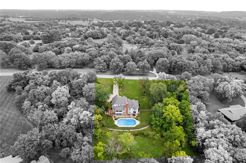 7106 Whispering Woods Drive