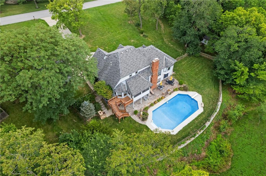 7106 Whispering Woods Drive