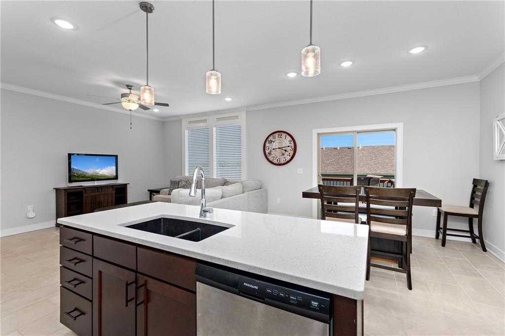 7385 Aaron Street Unit: 19 D