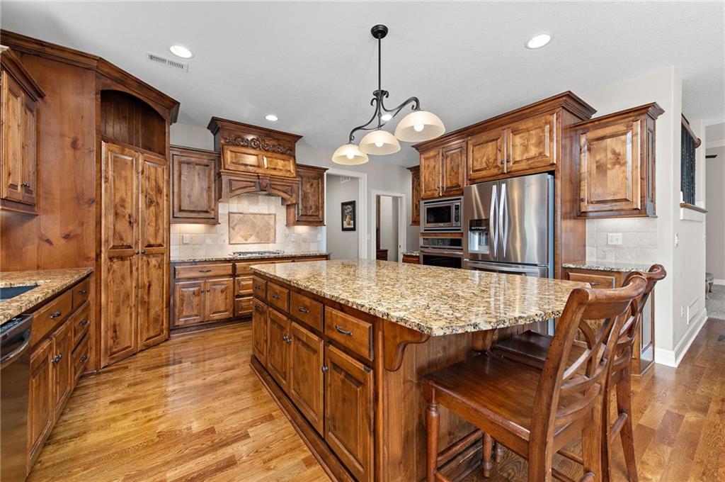 4505 NW Montebella Drive