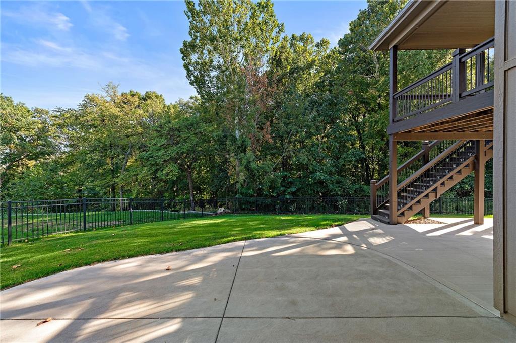 4505 NW Montebella Drive