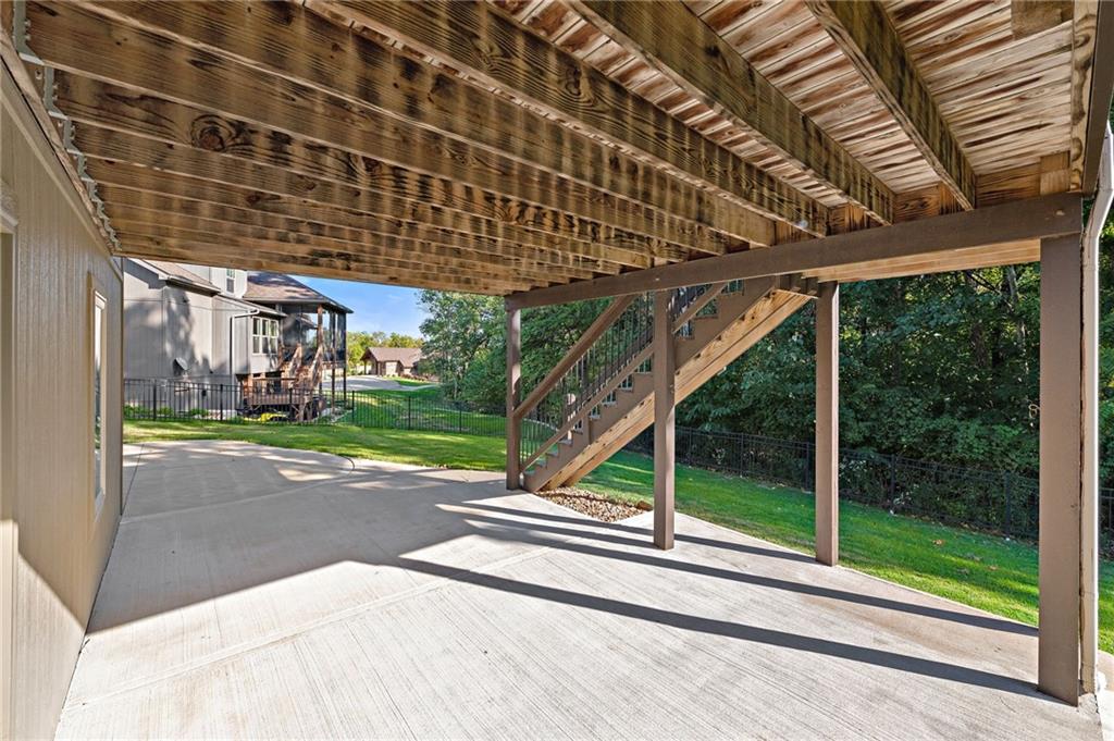 4505 NW Montebella Drive