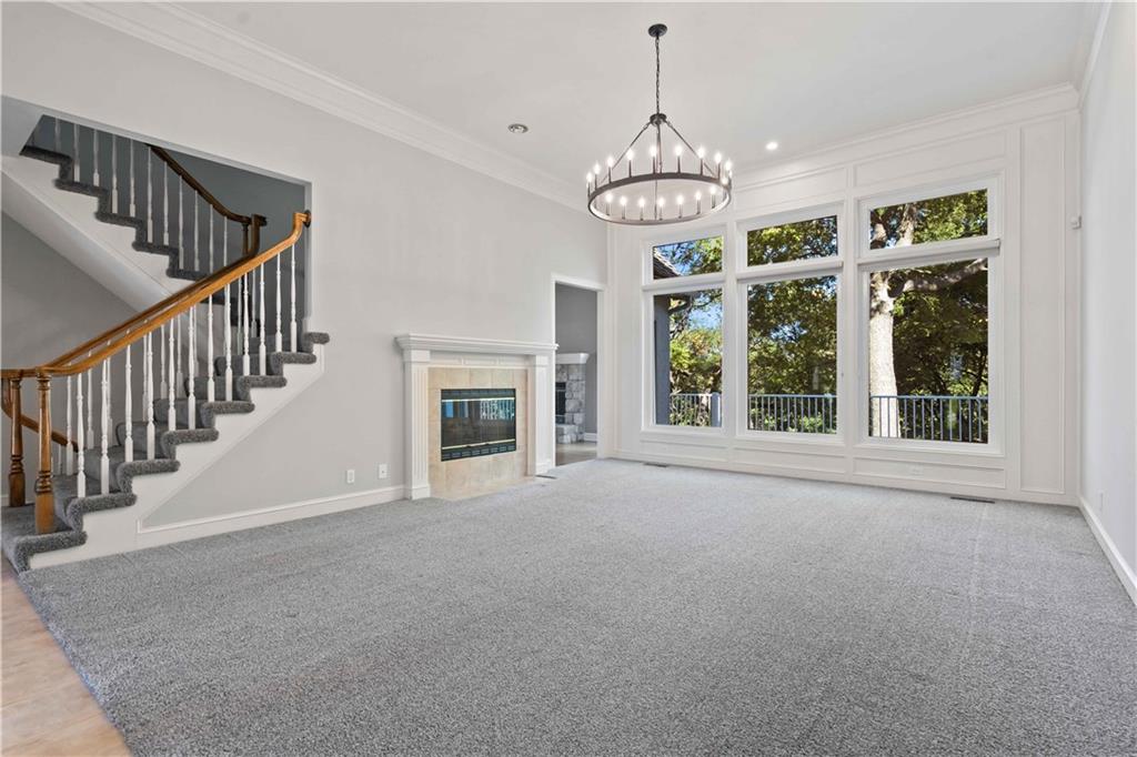 8508 NW Lakeview Drive