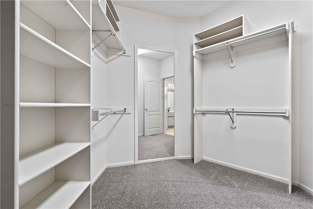 8508 NW Lakeview Drive