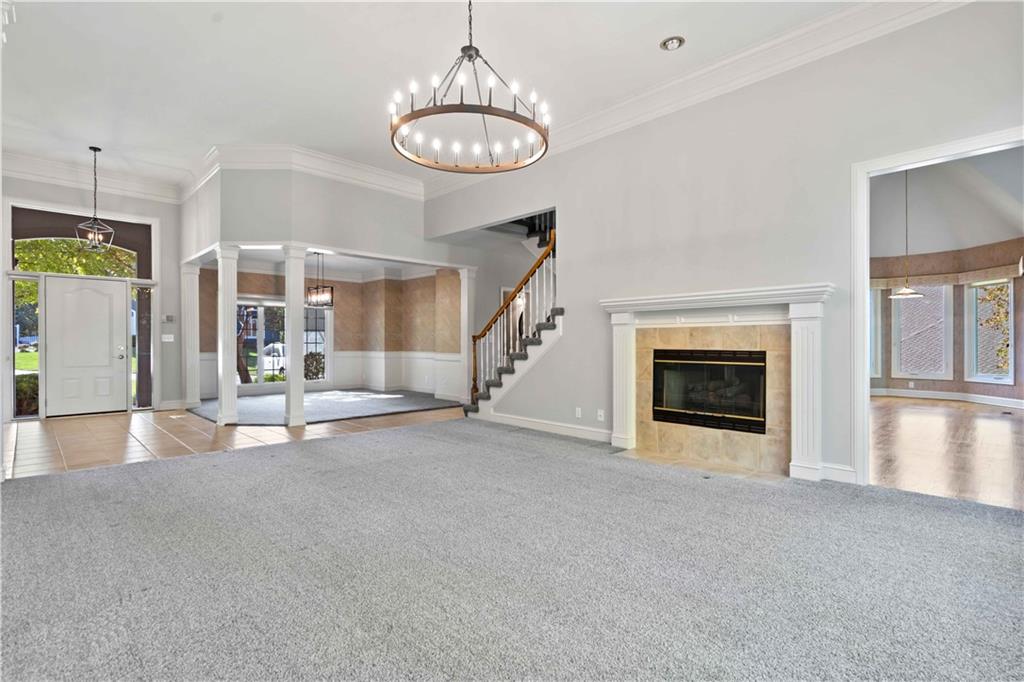 8508 NW Lakeview Drive