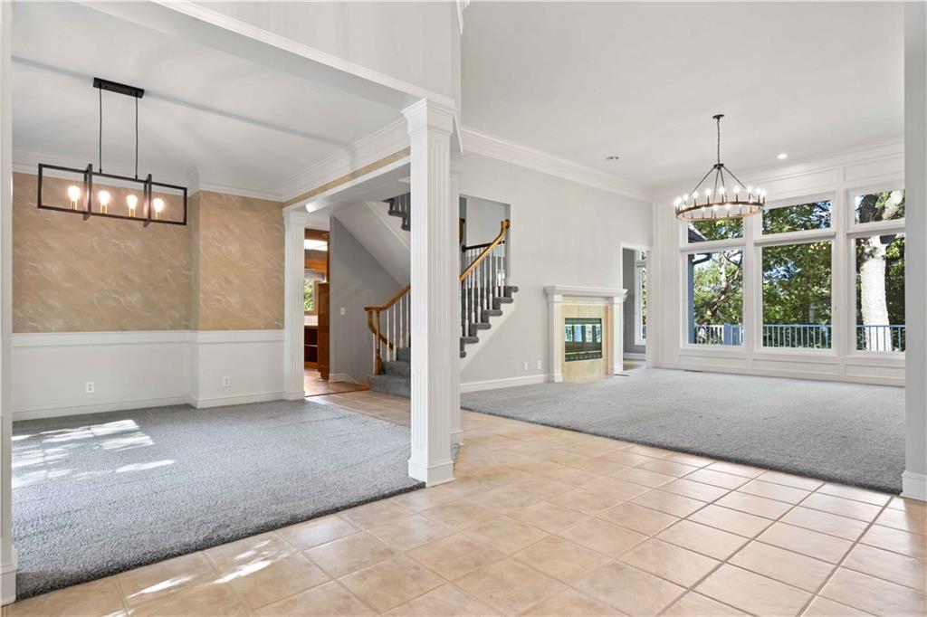 8508 NW Lakeview Drive