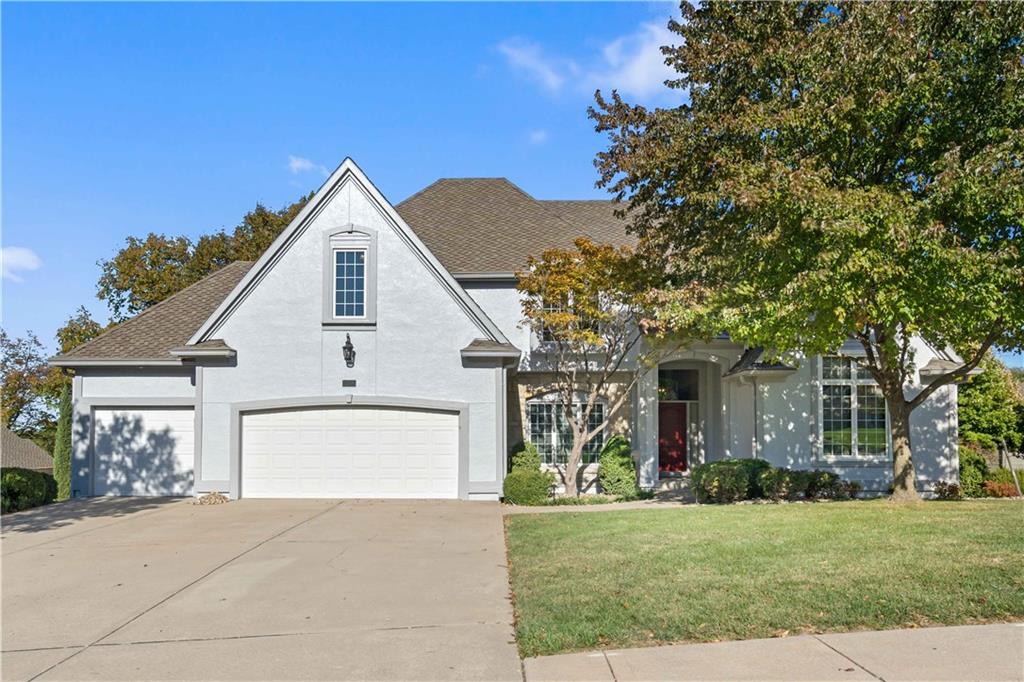 8508 NW Lakeview Drive