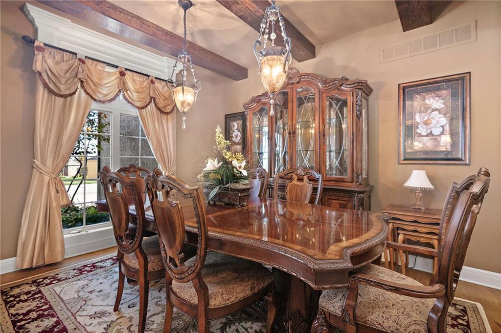 10238 N Kansas Avenue