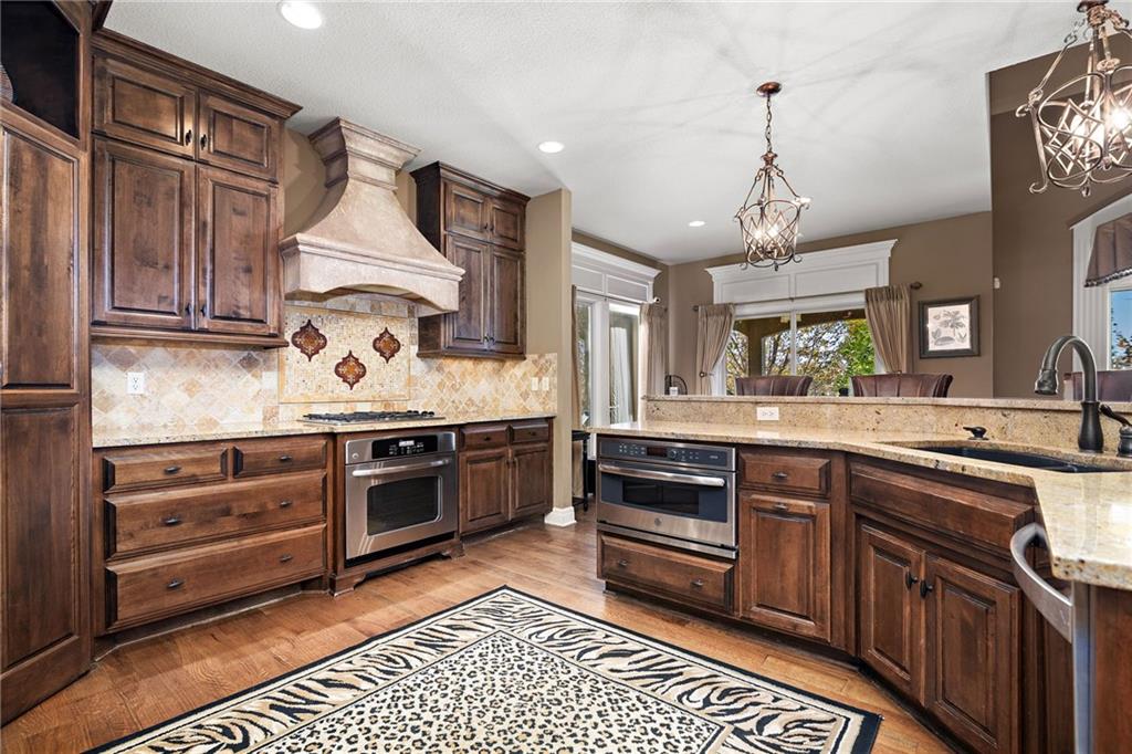 10238 N Kansas Avenue