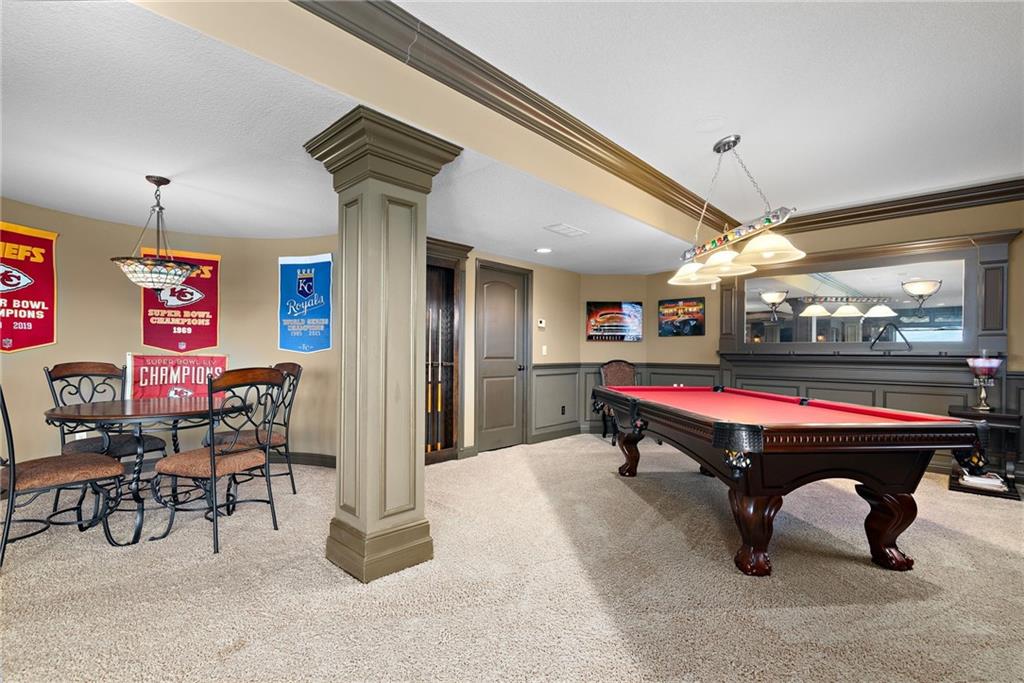 10238 N Kansas Avenue