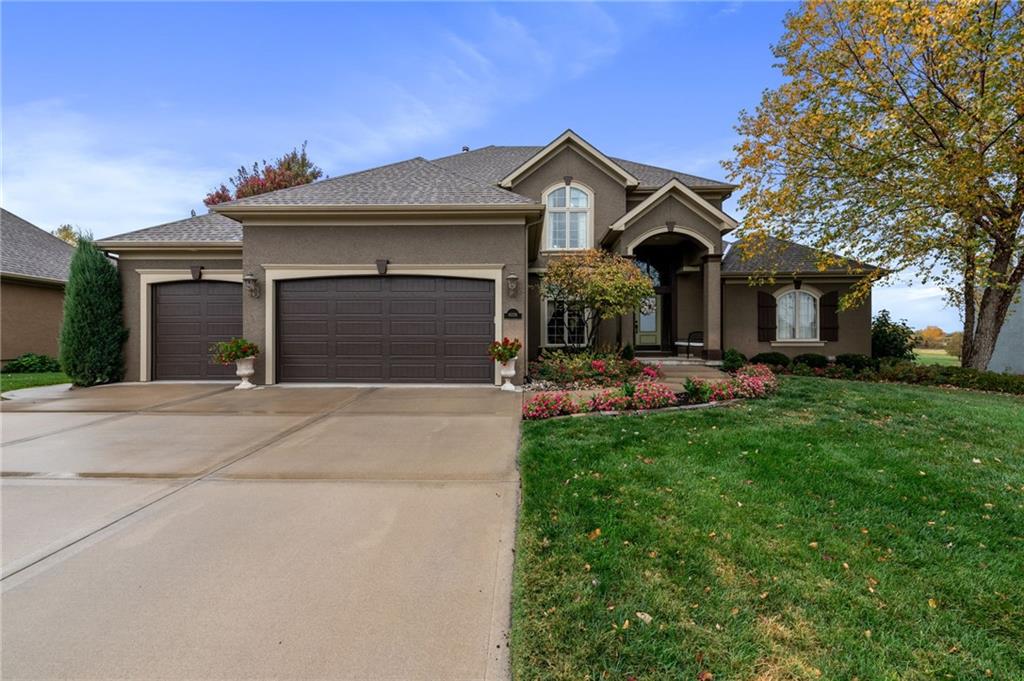 10238 N Kansas Avenue