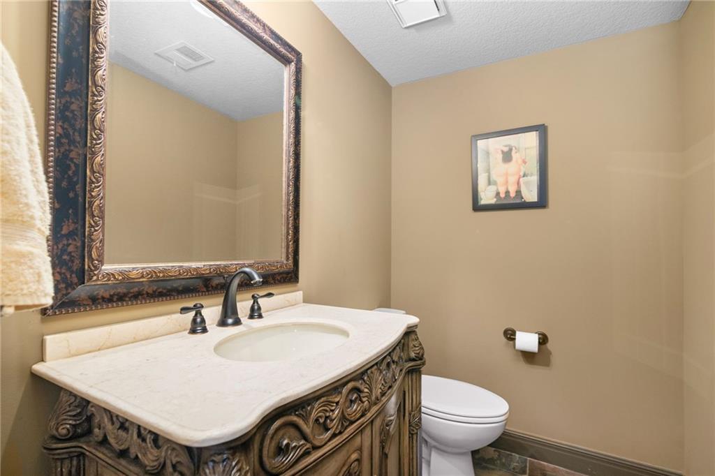 10238 N Kansas Avenue