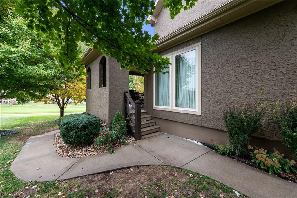 10238 N Kansas Avenue