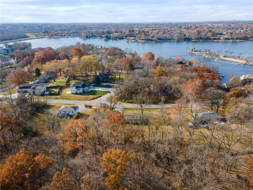 7515 NW Eastside Drive