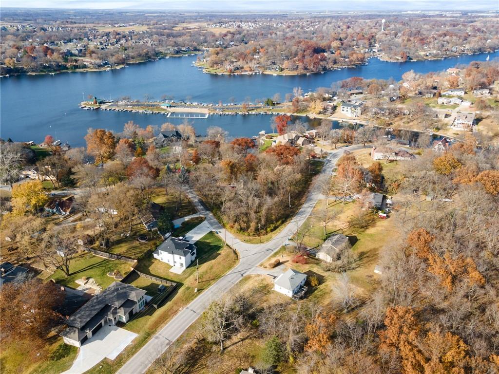 7515 NW Eastside Drive