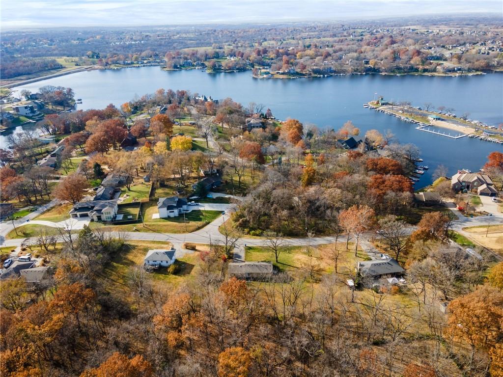 7515 NW Eastside Drive