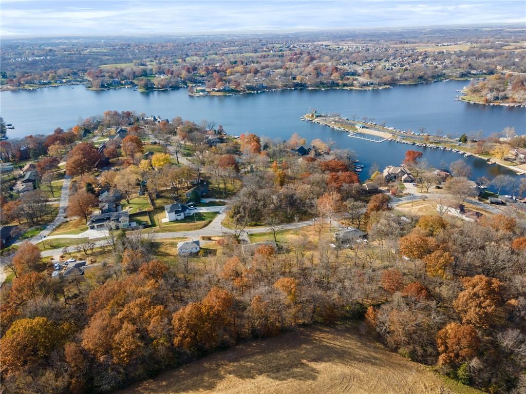 7515 NW Eastside Drive