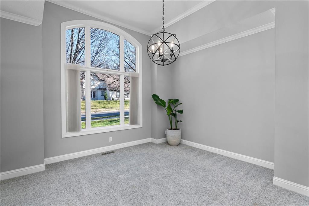 4412 N Mulberry Drive