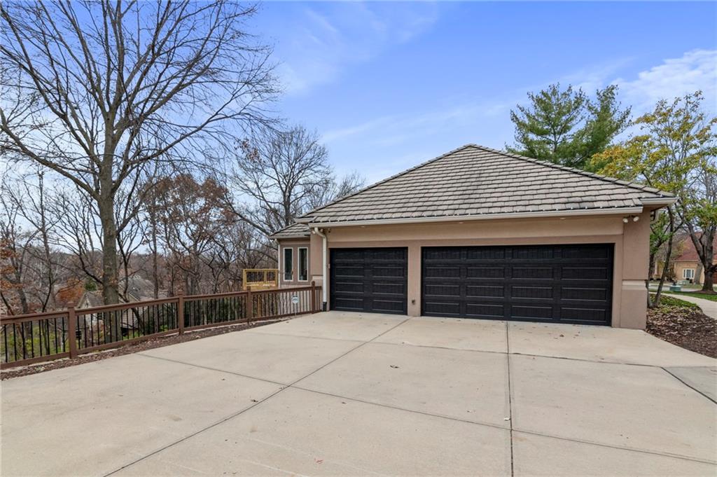 4412 N Mulberry Drive