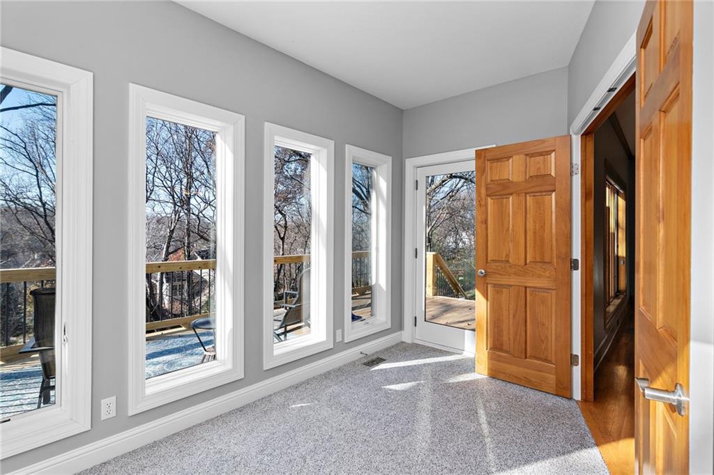 4412 N Mulberry Drive