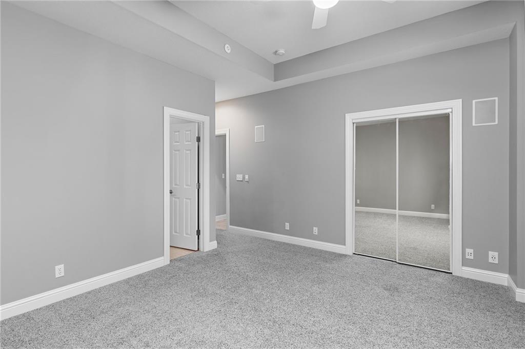 4412 N Mulberry Drive