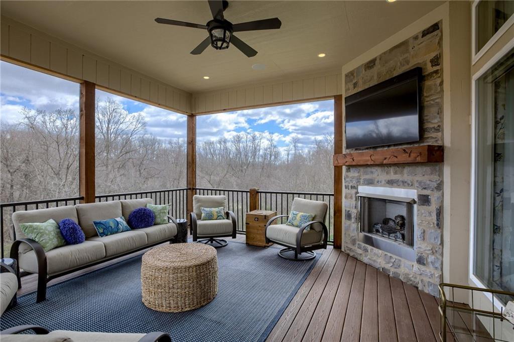 5833 N Timber View Court