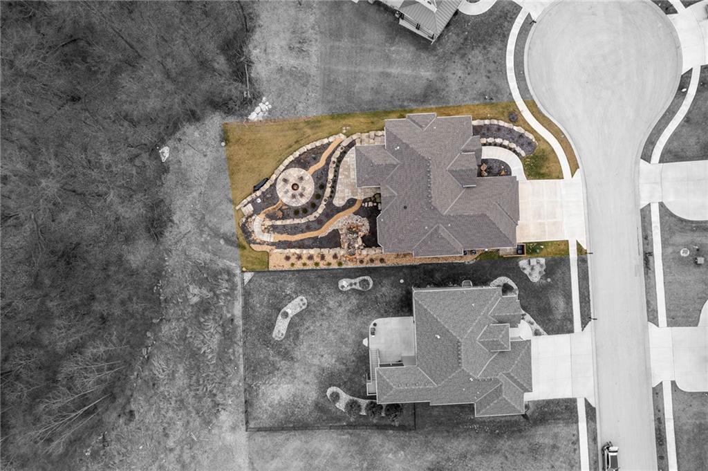 5833 N Timber View Court