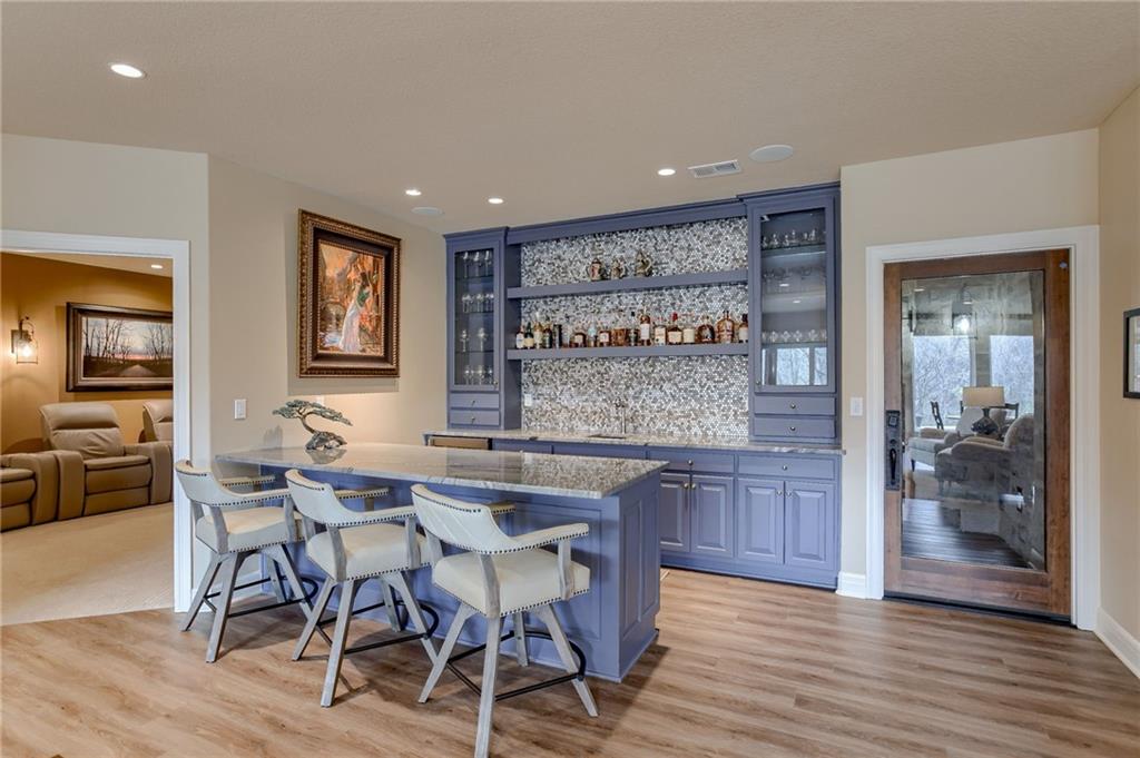 5833 N Timber View Court