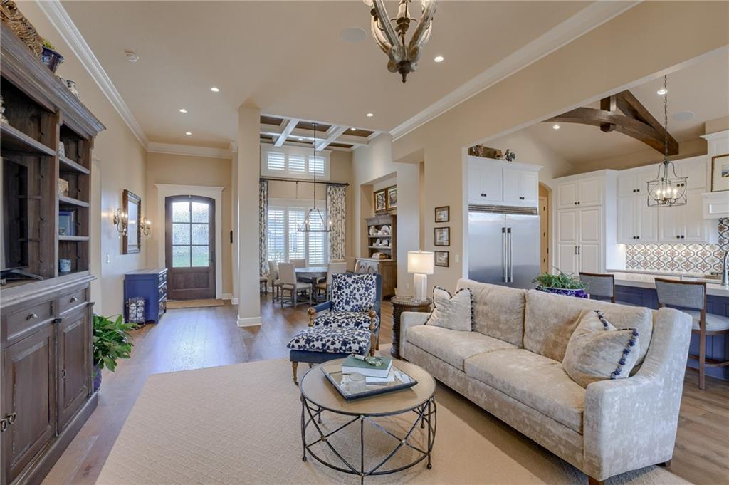 5833 N Timber View Court