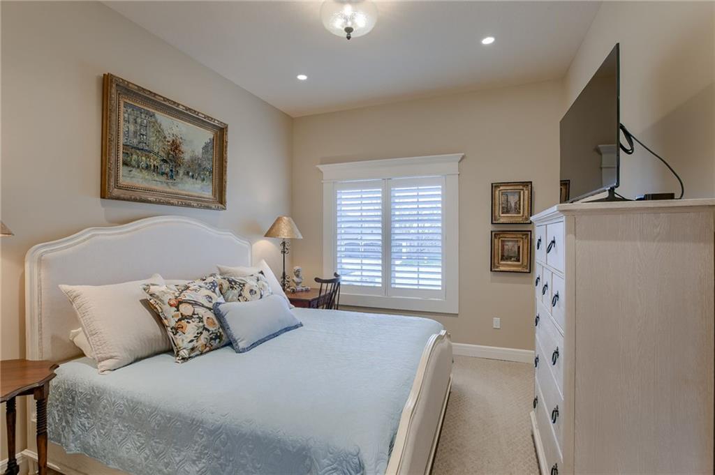 5833 N Timber View Court