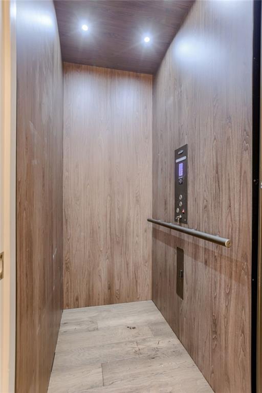 5833 N Timber View Court