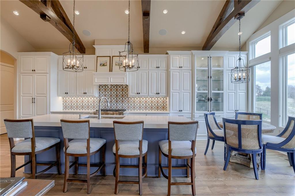 5833 N Timber View Court