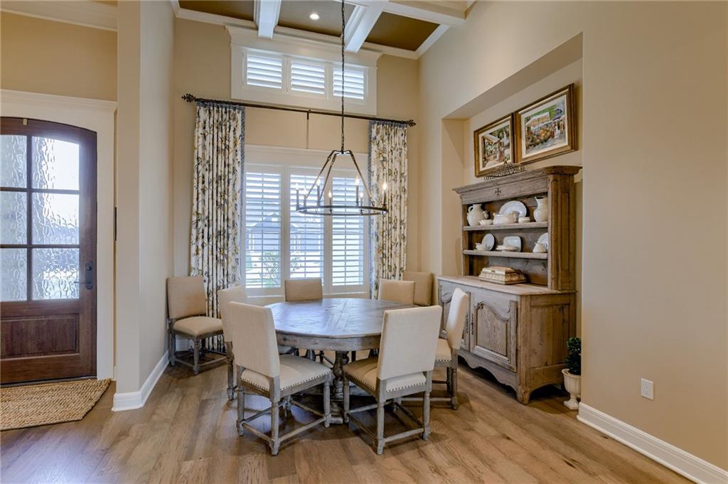 5833 N Timber View Court