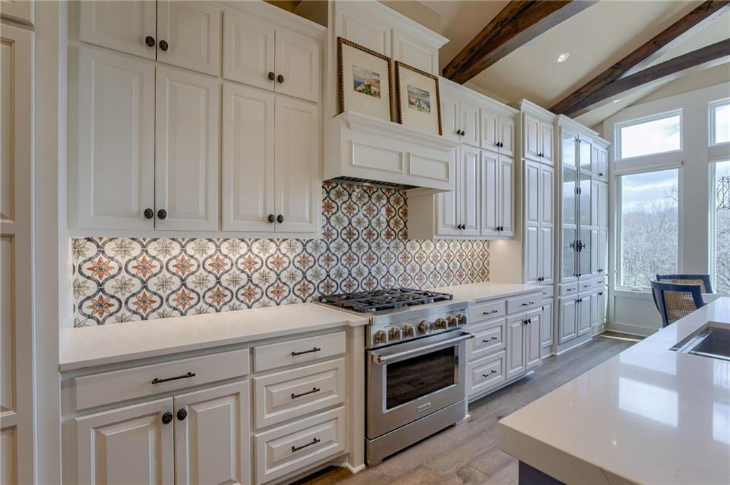 5833 N Timber View Court