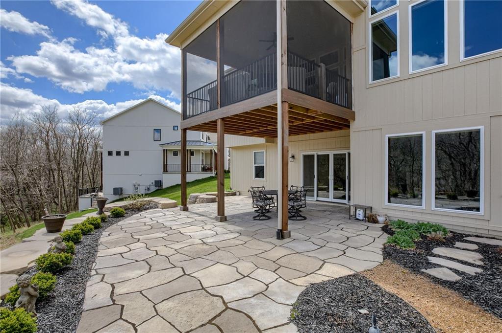 5833 N Timber View Court