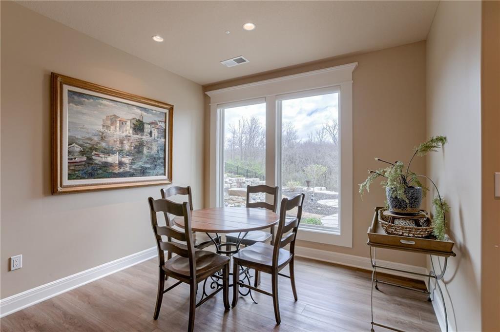 5833 N Timber View Court