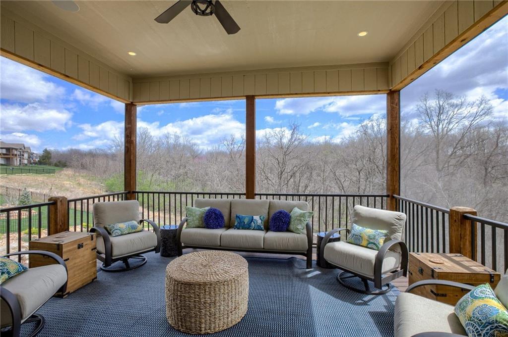 5833 N Timber View Court