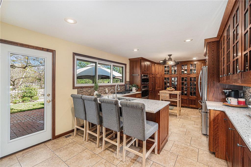 10443 Bradshaw Street