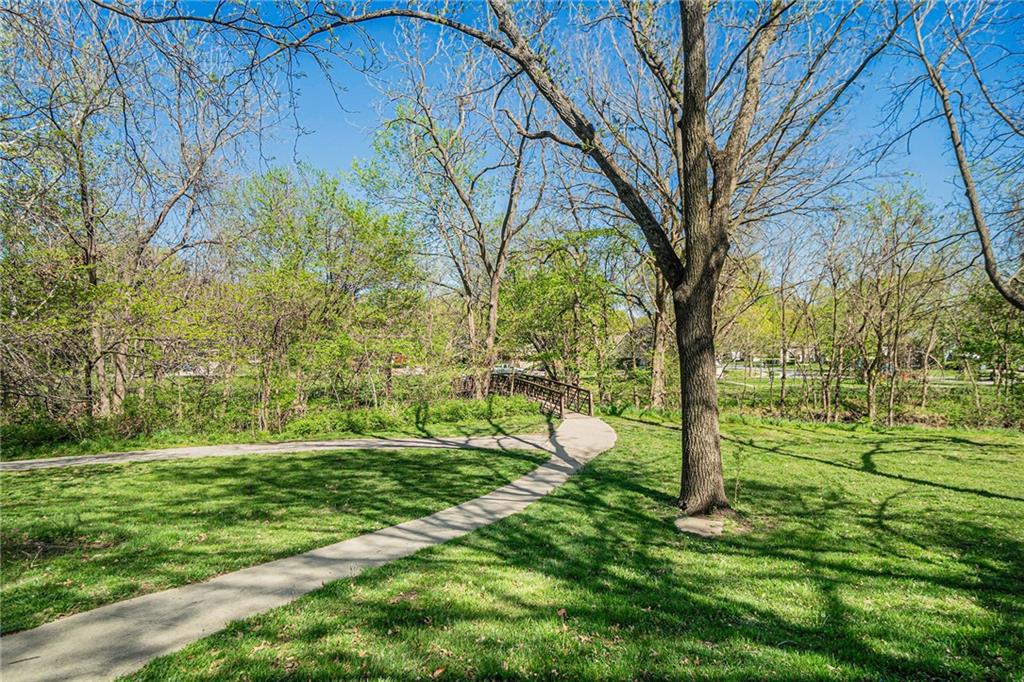 10443 Bradshaw Street