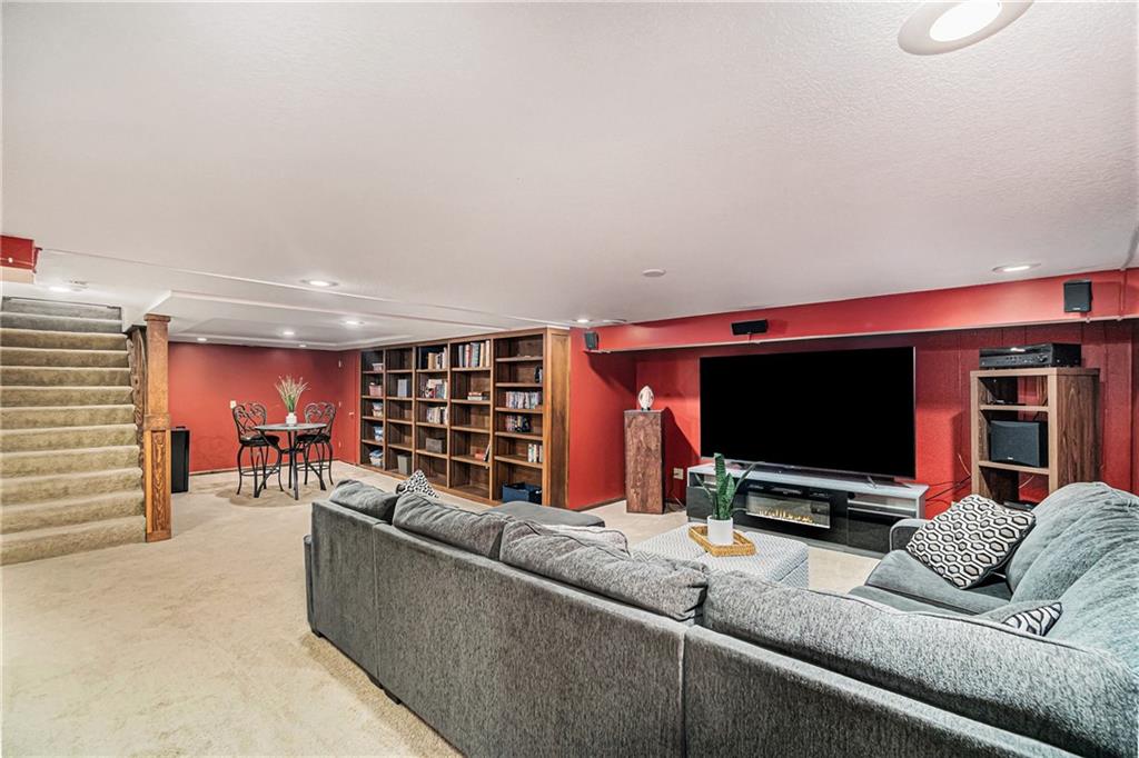 10443 Bradshaw Street